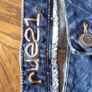 Rue 21 mid rise bootcut jeans size 5